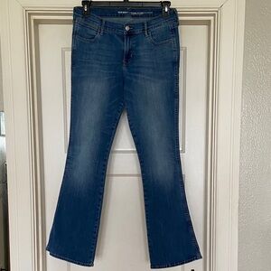Old Navy Women's Flare Jeans in Classic Blue